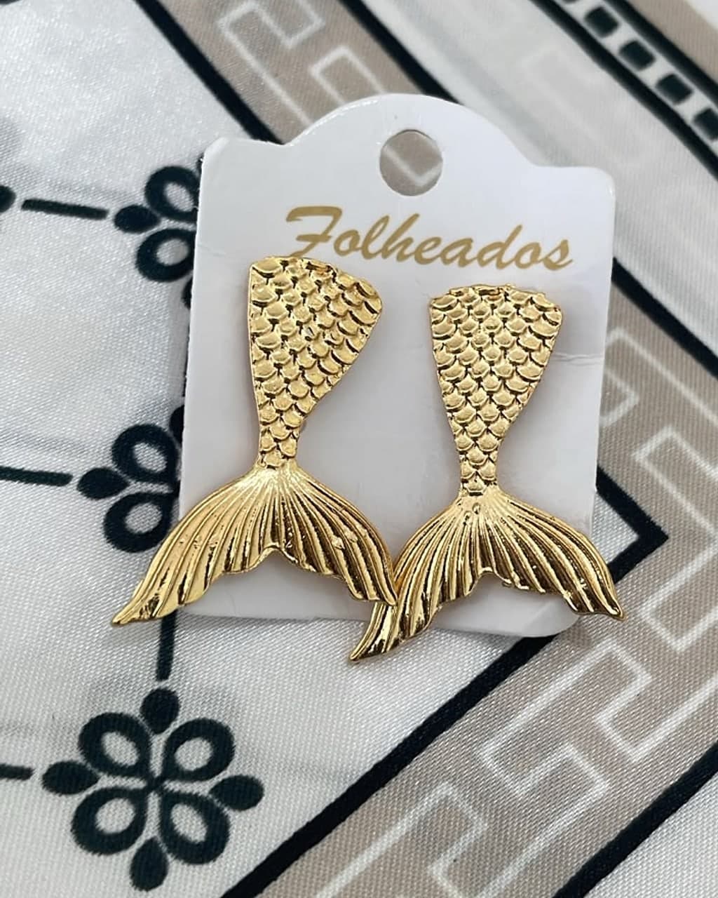 Brinco Dourado Cauda de Sereia