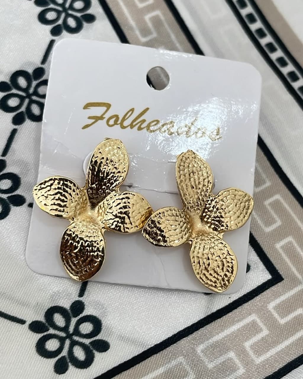 Brinco Dourado Pétalas